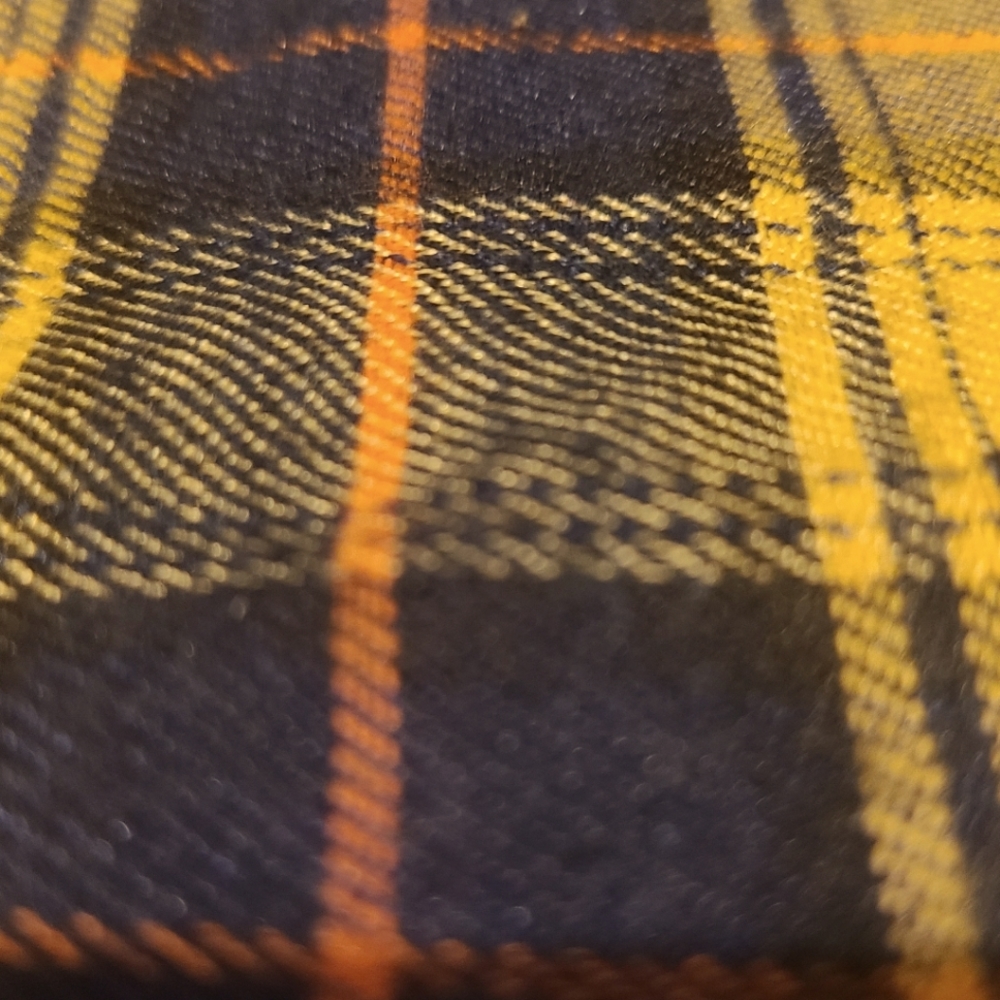 Flannel - Picture 4 of 4